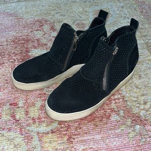 Steve madden sneakers